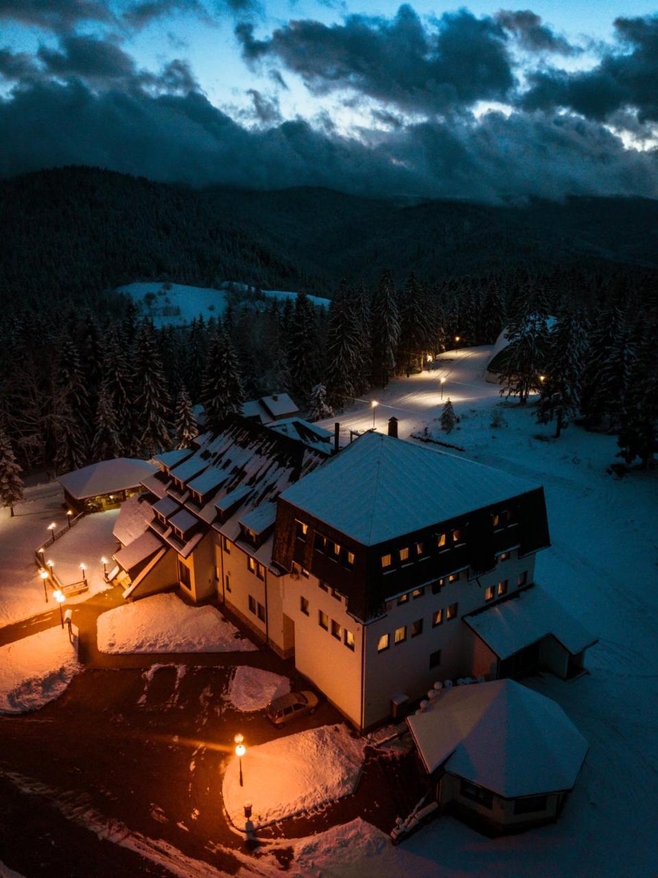Hotel Zlatarski Zlatnik Nova Varoš Exterior foto